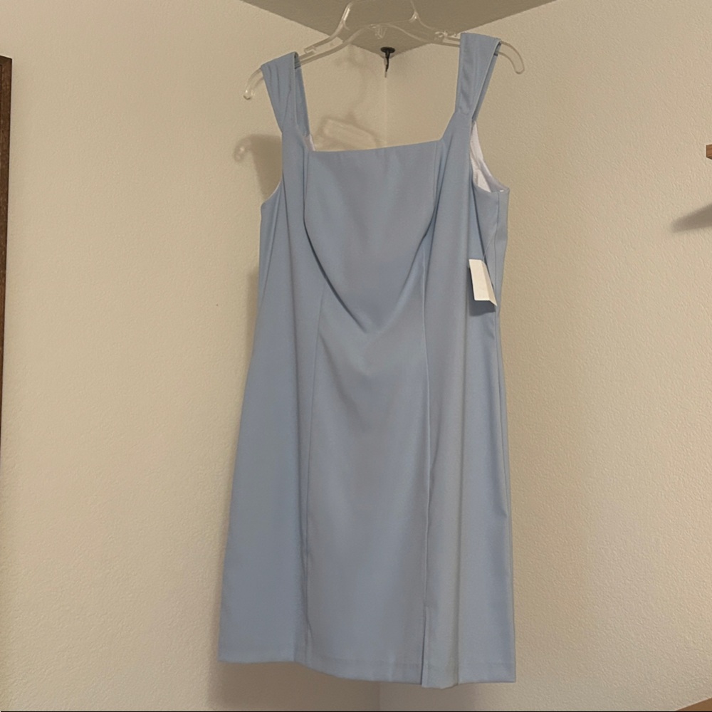 Elegant Blue Sleeveless Dress